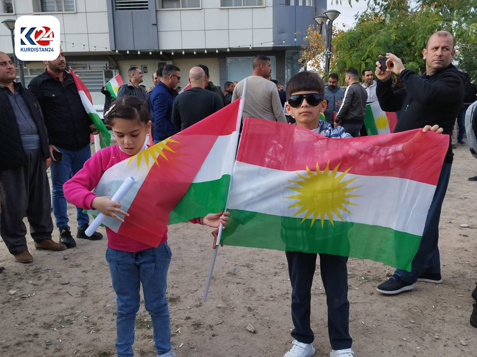 خۆپیشاندانی خەڵکی کەلار لە دژی هێرشەکەی سەر هەولێر (وێنە: سۆران حەکیم - کوردستان24)