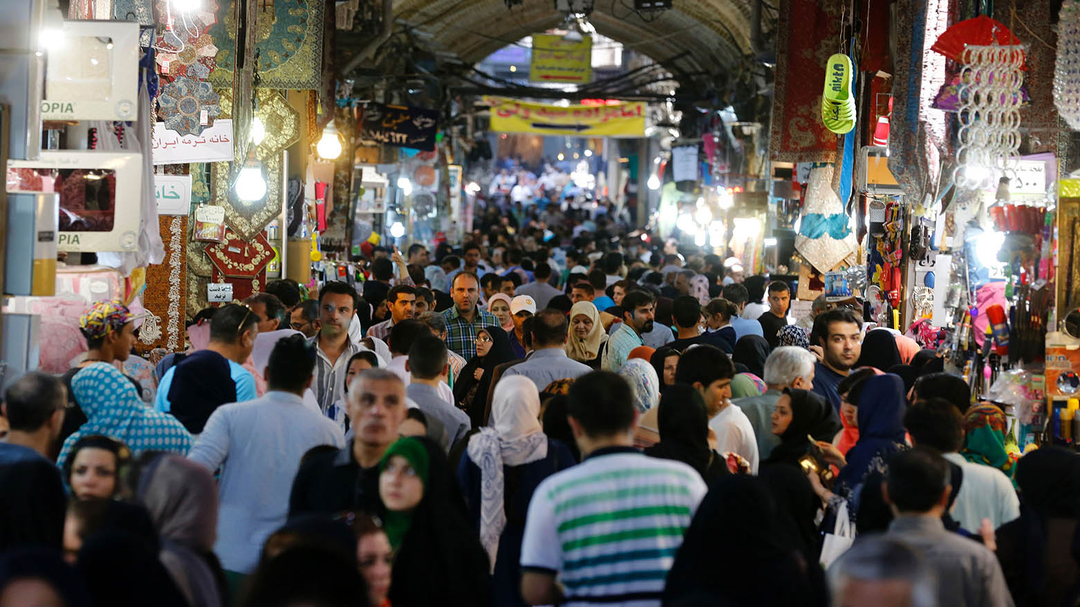 Tehran's Grand Bazaar during rush hour (Photo: Atta Kenare/AFP via Getty Images)