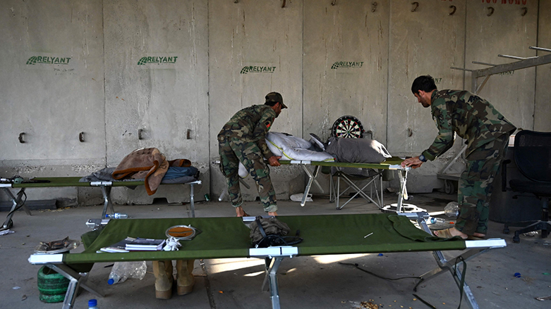 سه‌ربازانی ئه‌مه‌ریكا جێی خه‌و و پۆستاڵه‌كانیشیان به‌جێهێشتووه‌ و زۆر به‌ په‌له‌ بنكه‌ گه‌وره‌كه‌ی باگرامیان به‌جێهێشتووه‌