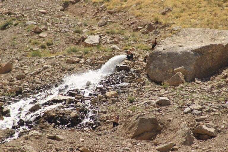 تێكدانی قفڵی سه&zwnj;رچاوه&zwnj;ی ئاوی خواردنه&zwnj;وه&zwnj;ی چۆمان له&zwnj;لایه&zwnj;ن ژماره&zwnj;یه&zwnj;ك گه&zwnj;شتیاره&zwnj;وه&zwnj;