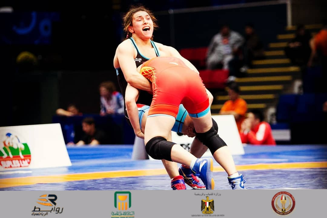 سه‌مه‌ر حه‌مز له‌ كاتی له‌ زه‌ویدانی ركابه‌ره‌كه‌ی