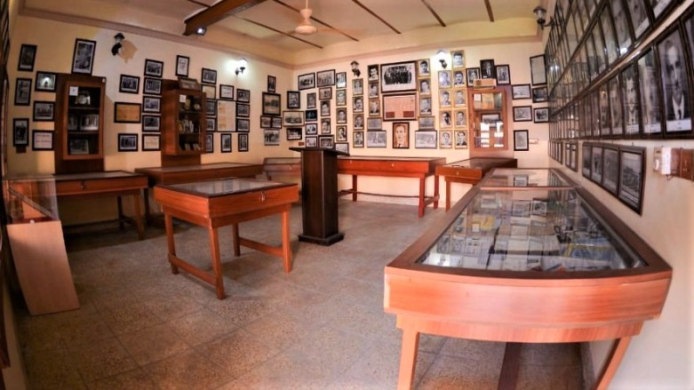 Display cases of the Erbil Educational Museum. (Photo: Omed Anwer)