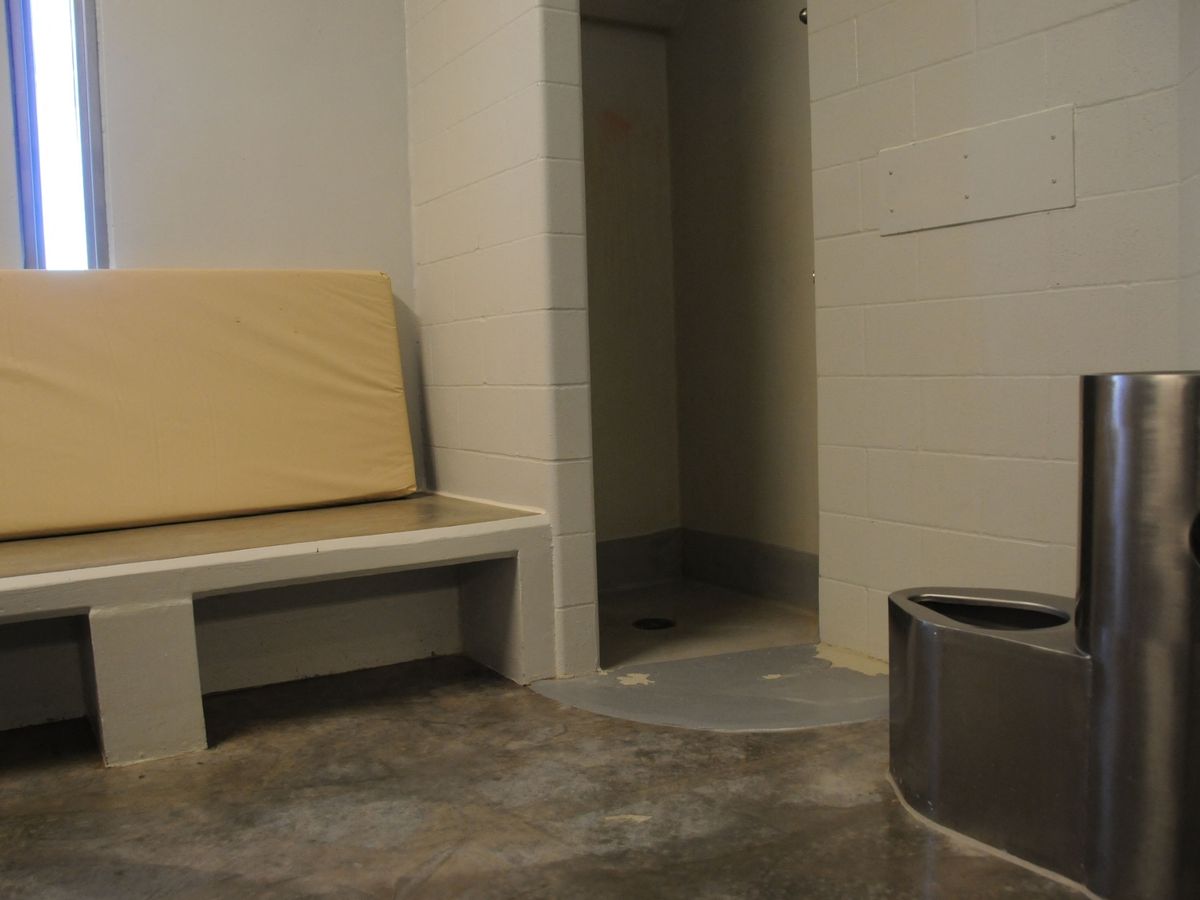 شوێنی مانه&zwnj;وه&zwnj;ی بكوژه&zwnj;كه&zwnj;ی جۆرج فلۆید له&zwnj; زیندانی ئاوك پارك هایتس له&zwnj; مینیسۆتا