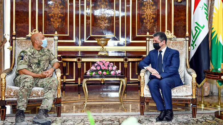 Kurdistan Region Prime Minister Masrour Barzani (right) during his meeting with the Deputy Commander General of the Coalition Forces in Iraq and Syria Brigadier-General Carl Harris in Erbil, July 3, 2022 (Photo: KRG)