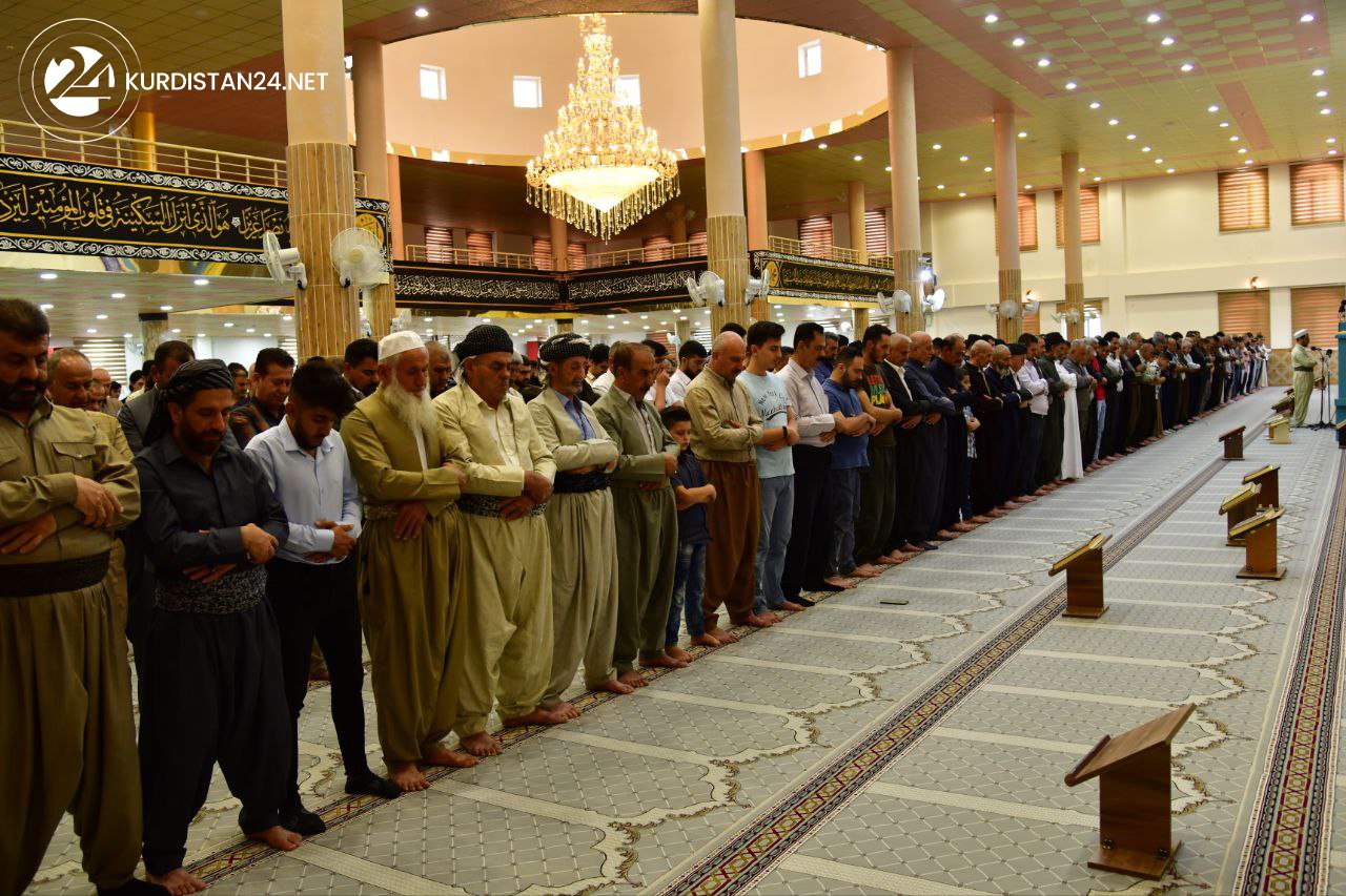 رێوڕەسمی جەژن لە مزگەوتێکی سلێمانی