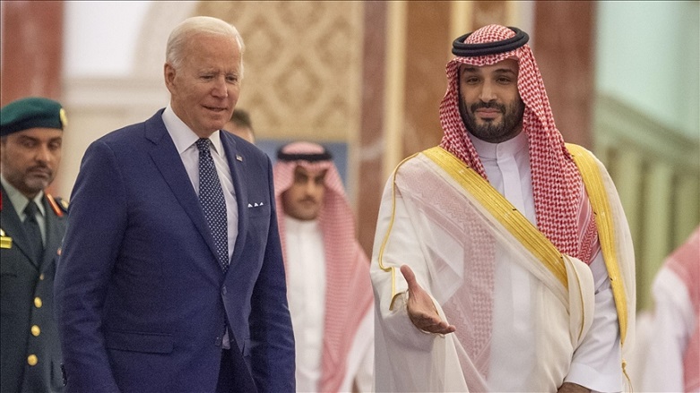 Biden'ı Selam Sarayı'nın girişinde Suudi Veliaht Prensi Bin Selman karşıladı