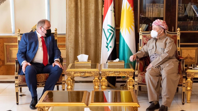 Masoud Barzani, President of the Kurdistan Democratic Party (KDP), in meeting with Oleg Levin, Russia’s Consul General to Erbil, July 23, 2022. (Photo: Barzani headquarters)