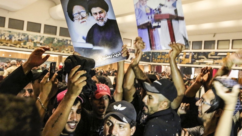 Hundreds camp at Iraqi parliament for second day (Photo: AFP).