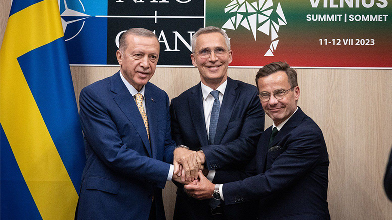 رئيس وزراء السويد ورئيس حلف شمال الأطلسي والرئيس التركي