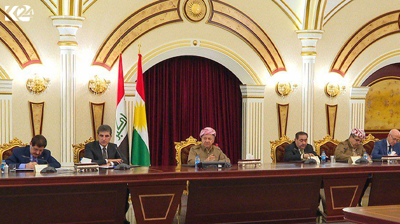 به‌سه‌رپه‌رشتی سه‌رۆك بارزانی كۆمیتەی ناوەندی پارتی كۆبووه‌وه‌ و راگه‌یه‌ندراوێكیان له‌باره‌ی كۆبوونه‌وه‌كه‌ بڵاوكرده‌وه‌