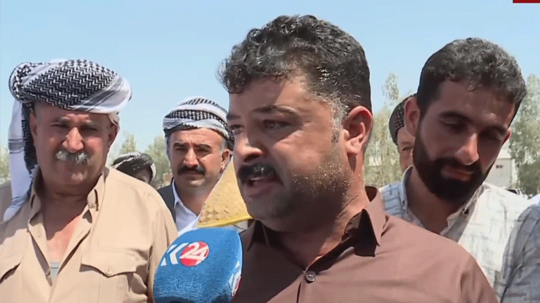 بەهۆی وەرنەگرتنی گەنمەکانیان جوتیاران لە بەردەم سایلۆی هەولێر گردبوونەوە