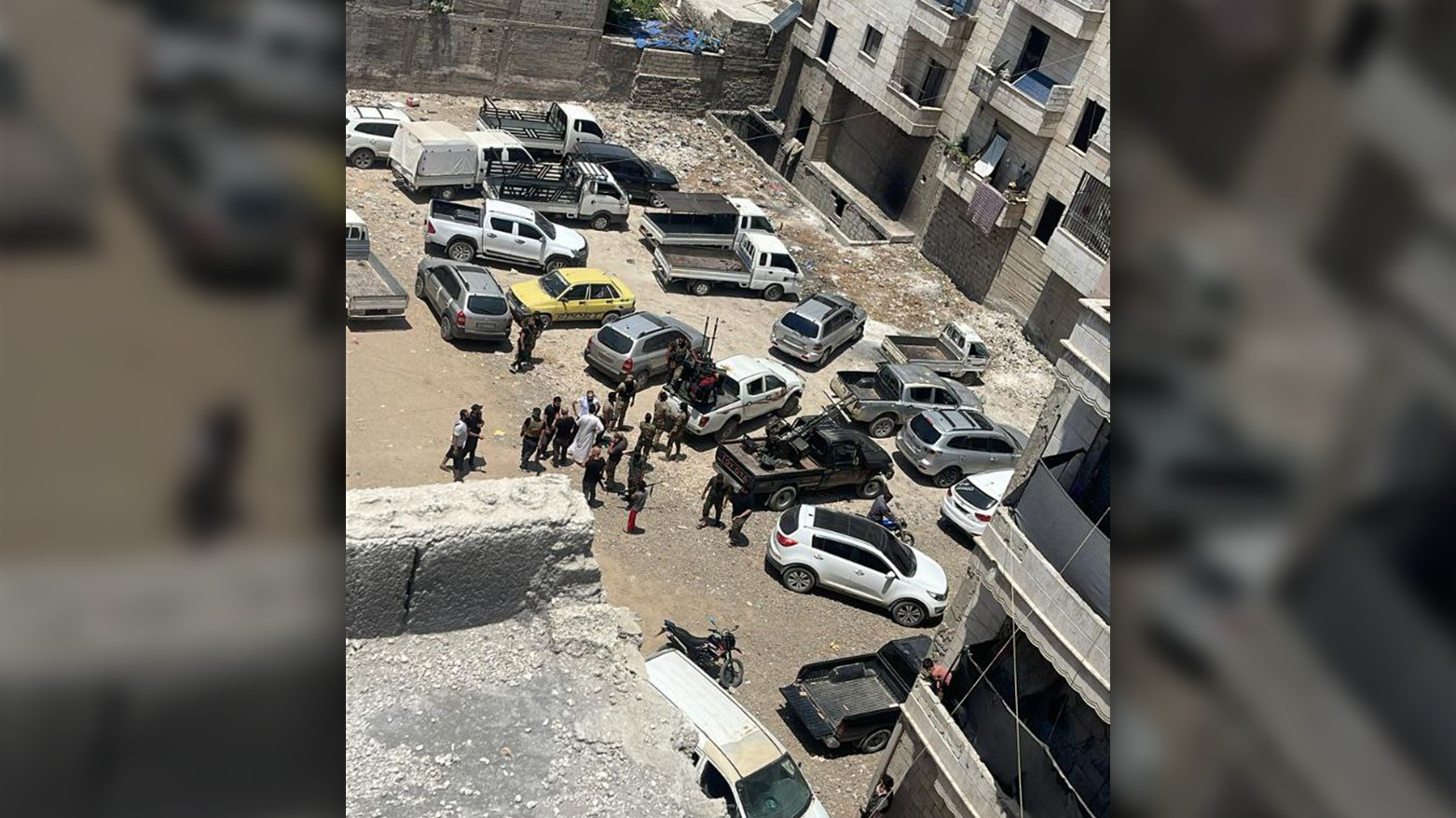 Li Efrînê 5 kes di şerê di navbera çekdaran de birîndar bûn