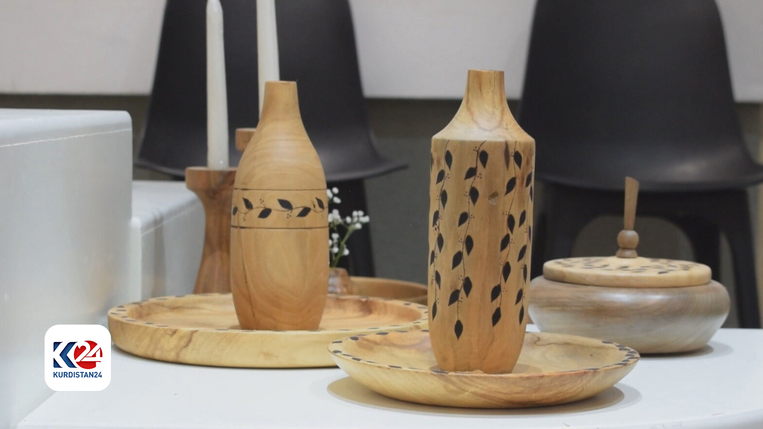 Woodcarving vases by Hawar Faizulla (Photo: Kurdistan 24)