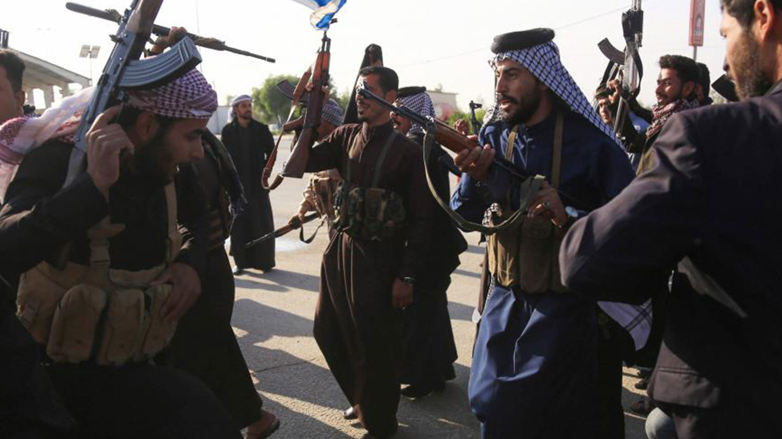 تقرير صحفي يعزو تفاقم العنف والجريمة في العراق إلى السلاح المنفلت