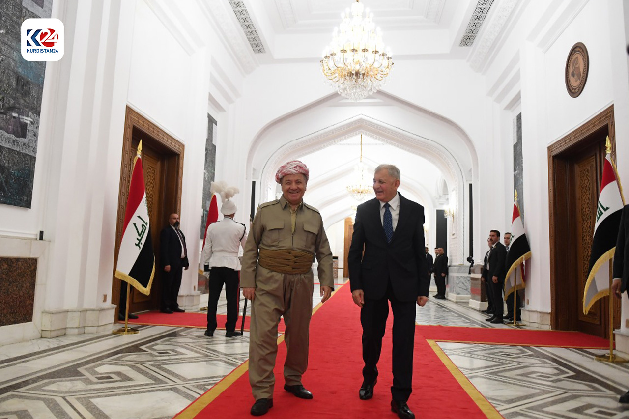 پ