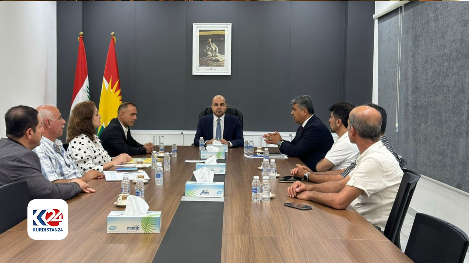 ساسان عەونی وەزیری شارەوانی و گەشتوگوزار لەگەڵ لێژنەی سەرپەرشتیارانی پرۆژەی ئاوی گۆپتەپە- چەمچەماڵ