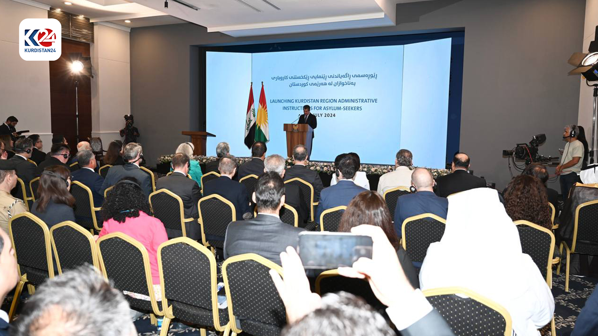  ئامادەبوونی سەرۆکوەزیران لە رێوڕەسمی ڕاگەیاندنی ڕێنمایی ڕێکخستنی کاروباری پەناخوازان لە هەرێمی کوردستان