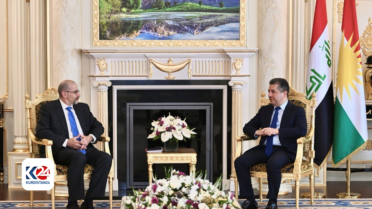 رئيس حكومة إقليم كوردستان مسرور بارزاني ونائب مساعد وزير الدفاع لشؤون الشرق الأوسط دانييل شابيرو