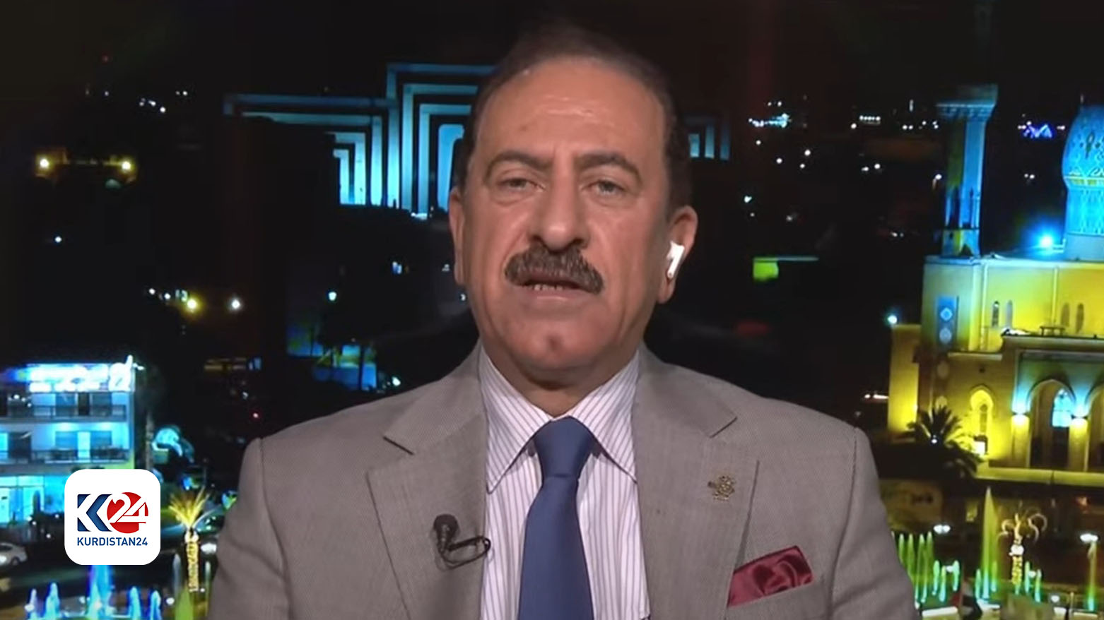 عیسا ئەلعەدای شرۆڤەکاری سیاسی