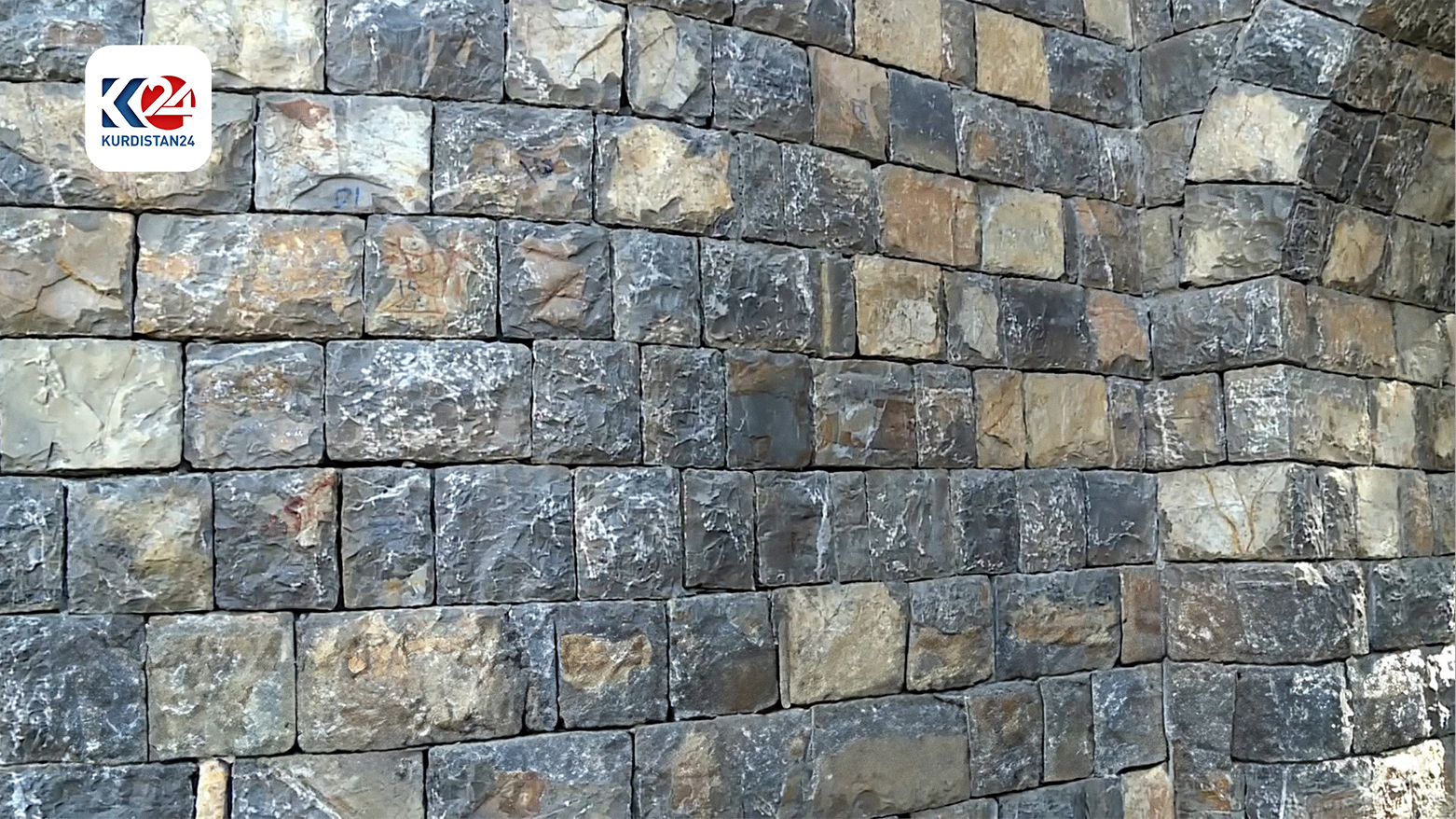 A wall built from the local stones in Hawraman. (Photo: Kurdistan24)
