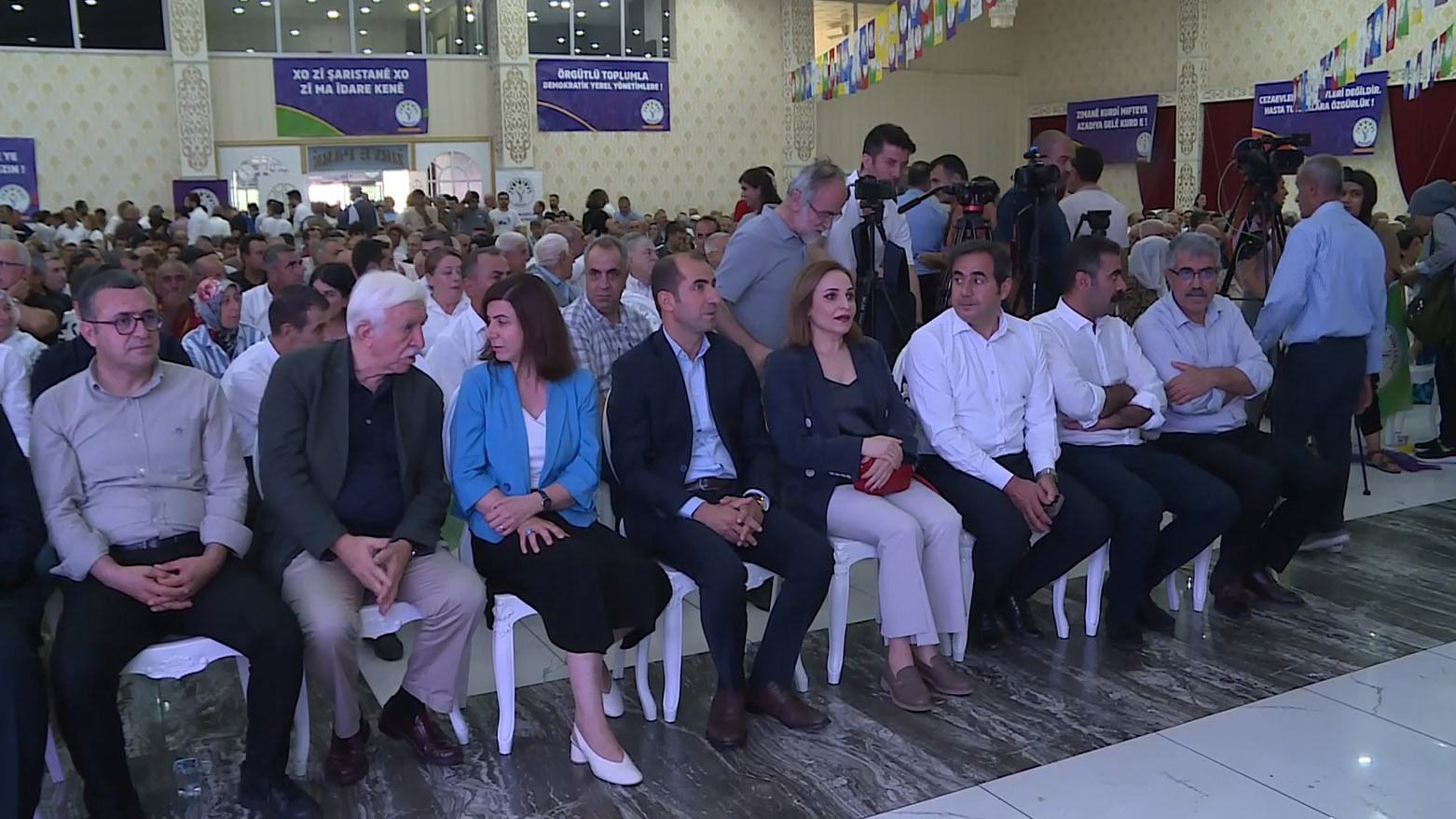 Dem Partiyê li Diyarbekirê Kongreya xwe pêk anî