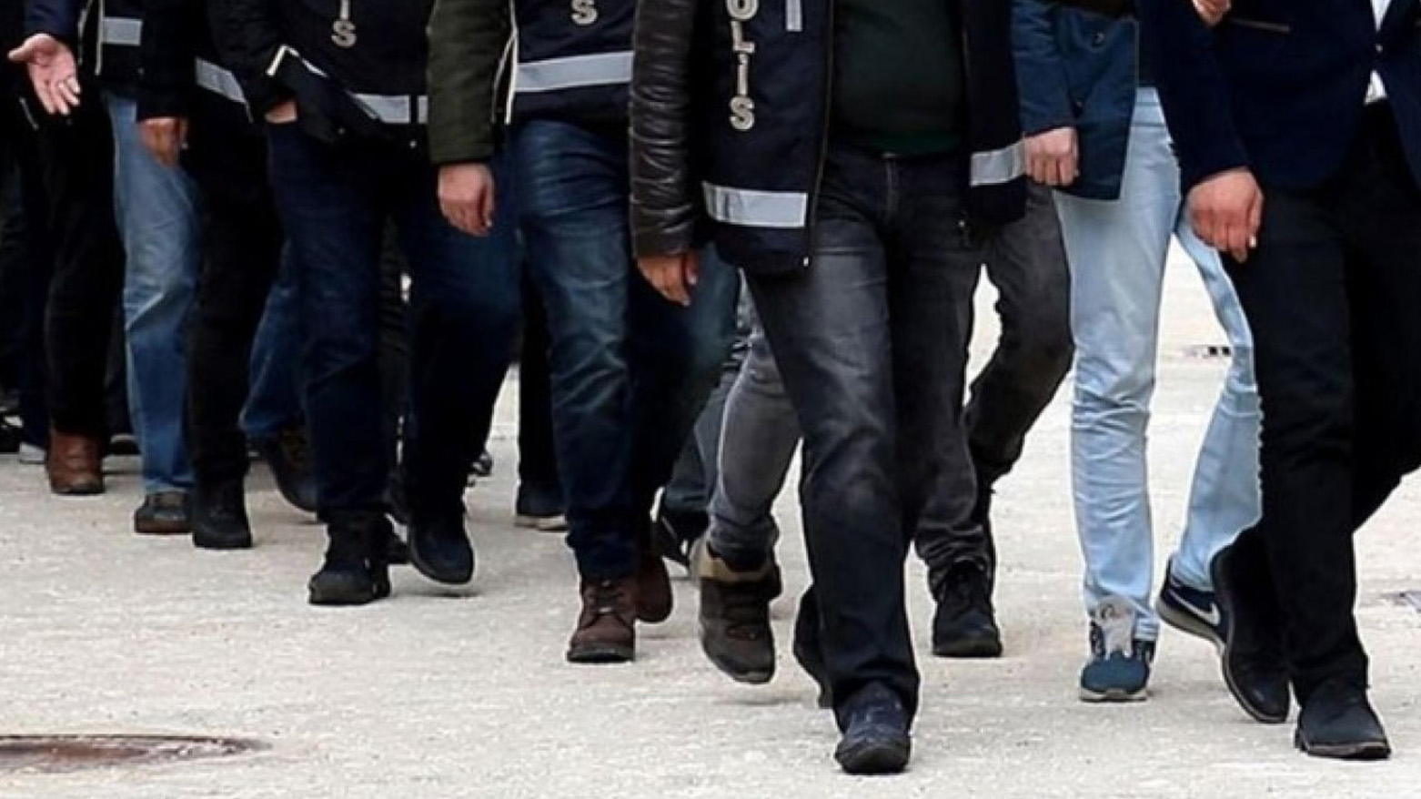 İstanbul-Halay çeken 11 kişi tutuklandı