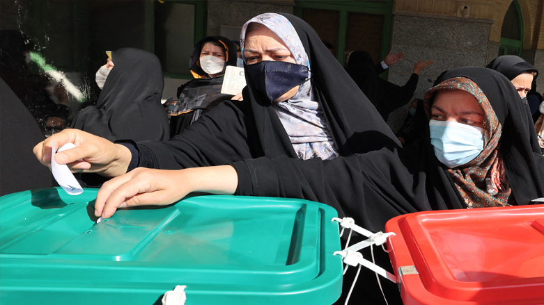 Iranian women cast their ballots for presidential election at a polling station in Tehran, June 18, 2021. (Photo: Atta Kenare/AFP)