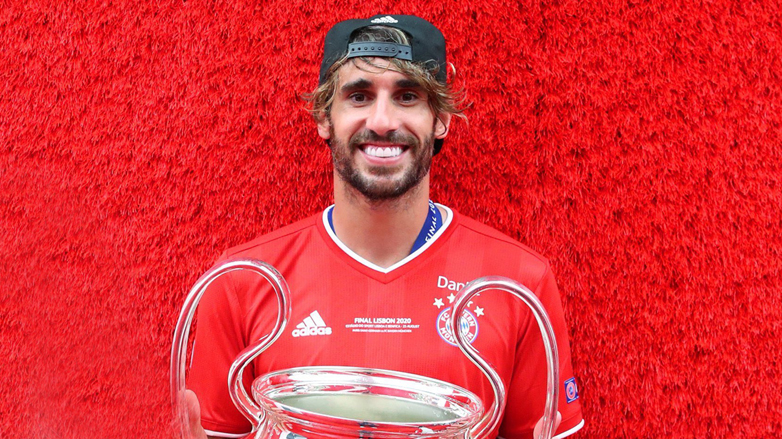 خاڤێر مارتینێز ناوه‌راستكاری ئیسپانی