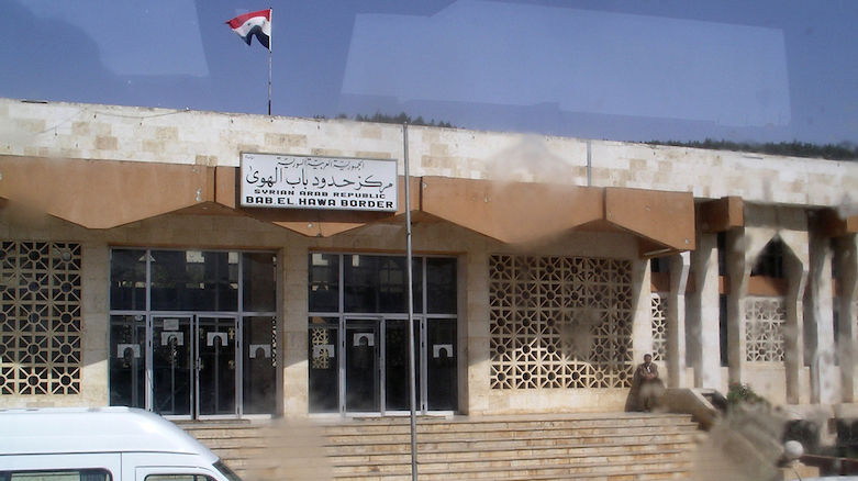 The Bab al-Hawa border crossing from Turkey to Syria, March 2006. (Photo: Patrickneil/Wikimedia Commons/CC-BY 3.0)