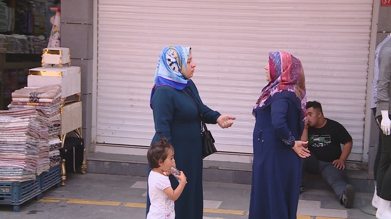 Kesên ku zêrên wan ên  weke emanet li cem wan bûn, zêrên xwe dixwazin