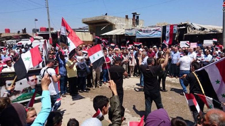 Pro-Syrian government protest in Tal Rifaat (Photo: SANA).