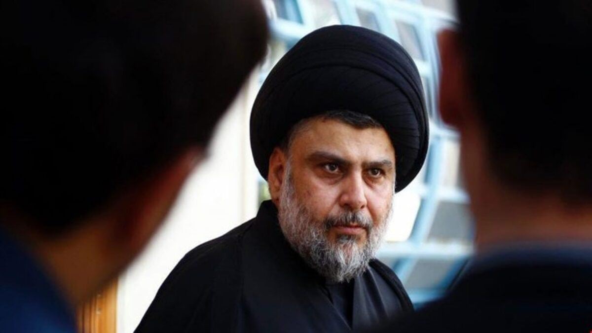بنا به درخواست مقتدی صدر رهبر جریان صدر ٧٣ عضو این جریان از مجلس نمایندگان عراق استعفاء دادند