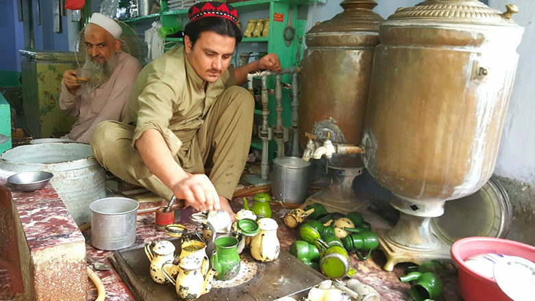 Pakistan’da halka ‘Az çay için’ çağrısı