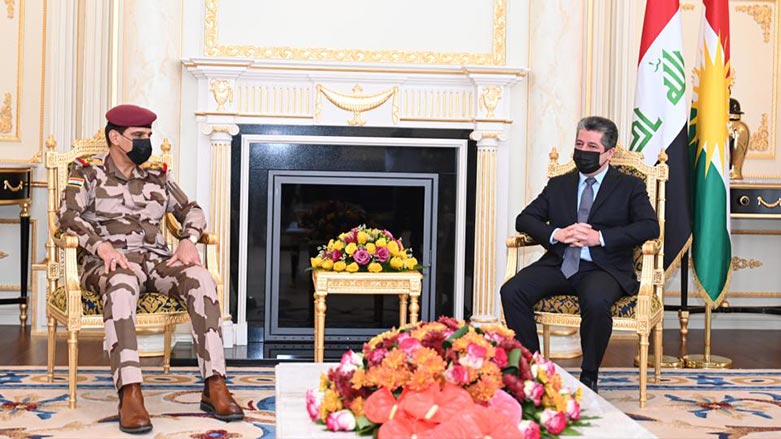 Kurdistan Region Prime Minister Masrour Barzani (right) during a meeting with the Iraqi military’s Chief of Staff, General Abd Al Amir Rashid Yarallah, June 19, 2022. (Photo: KRG)