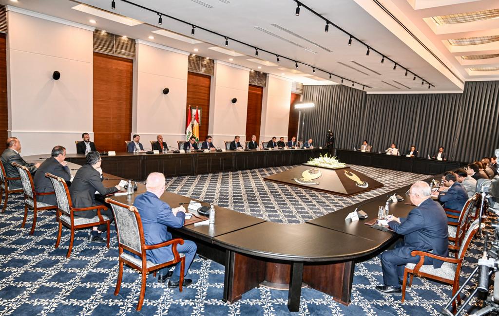 مهسرور بارزانی، سهرۆكی حكومهتی ههرێمی كوردستان لهگهڵ دهزگاكانی راگهیاندن كۆبووهوه