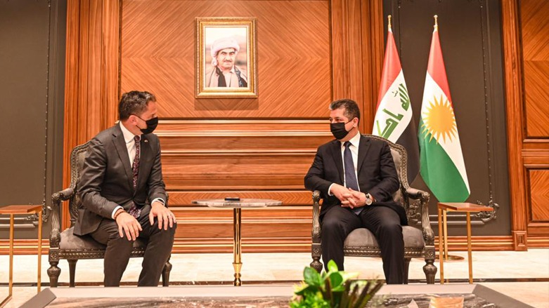 Kurdistan Region Prime Minister Masrour Barzani (right) during his meeting with outgoing US Consul General to Erbil David Palladino, June 29, 2022 (Photo: KRG)