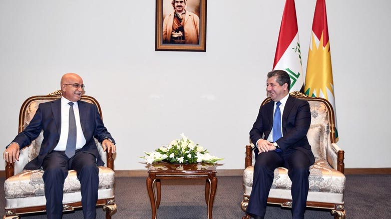 Kurdistan Region Prime Minister Masrour Barzani (right) during his meeting with Iraqi Minister of Health Saleh Mehdi al-Hasnawi, June 12, 2023. (Photo: KRG)