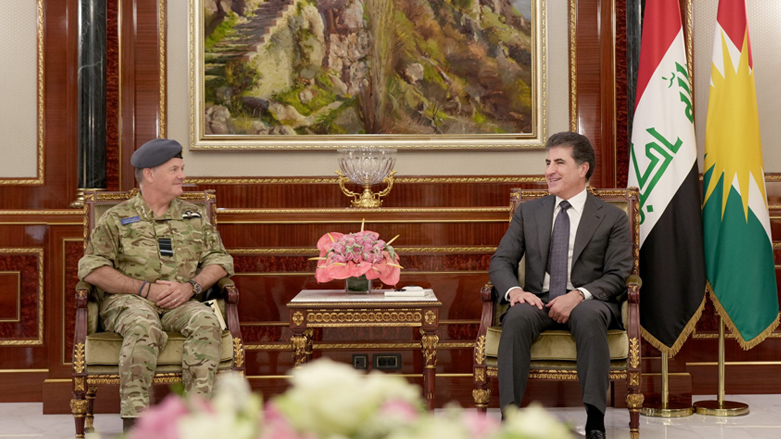 نچیروان بارزانی، رئیس اقلیم کوردستان و مارشال سامی سامپسون، مشاور ارشد وزارت دفاع انگلیس در امور خاورمیانه و شمال آفریقا