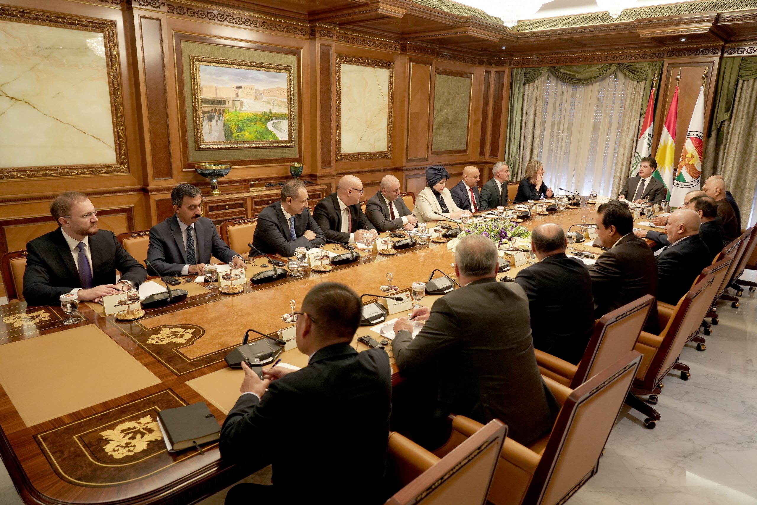 872525258256857725725