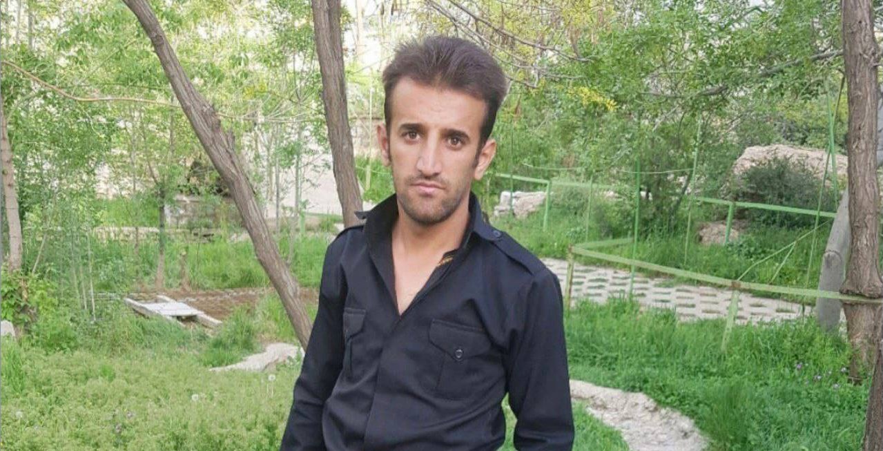 وریا شریفی کولبر ٢٧ ساله‌ی کورد با شلیک مستقیم مرزبانان ایران کشته شد