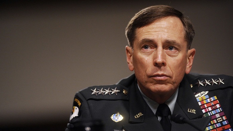 David Petraeus 2011-2012'de CIA Direktörü olarak görev yapmıştı