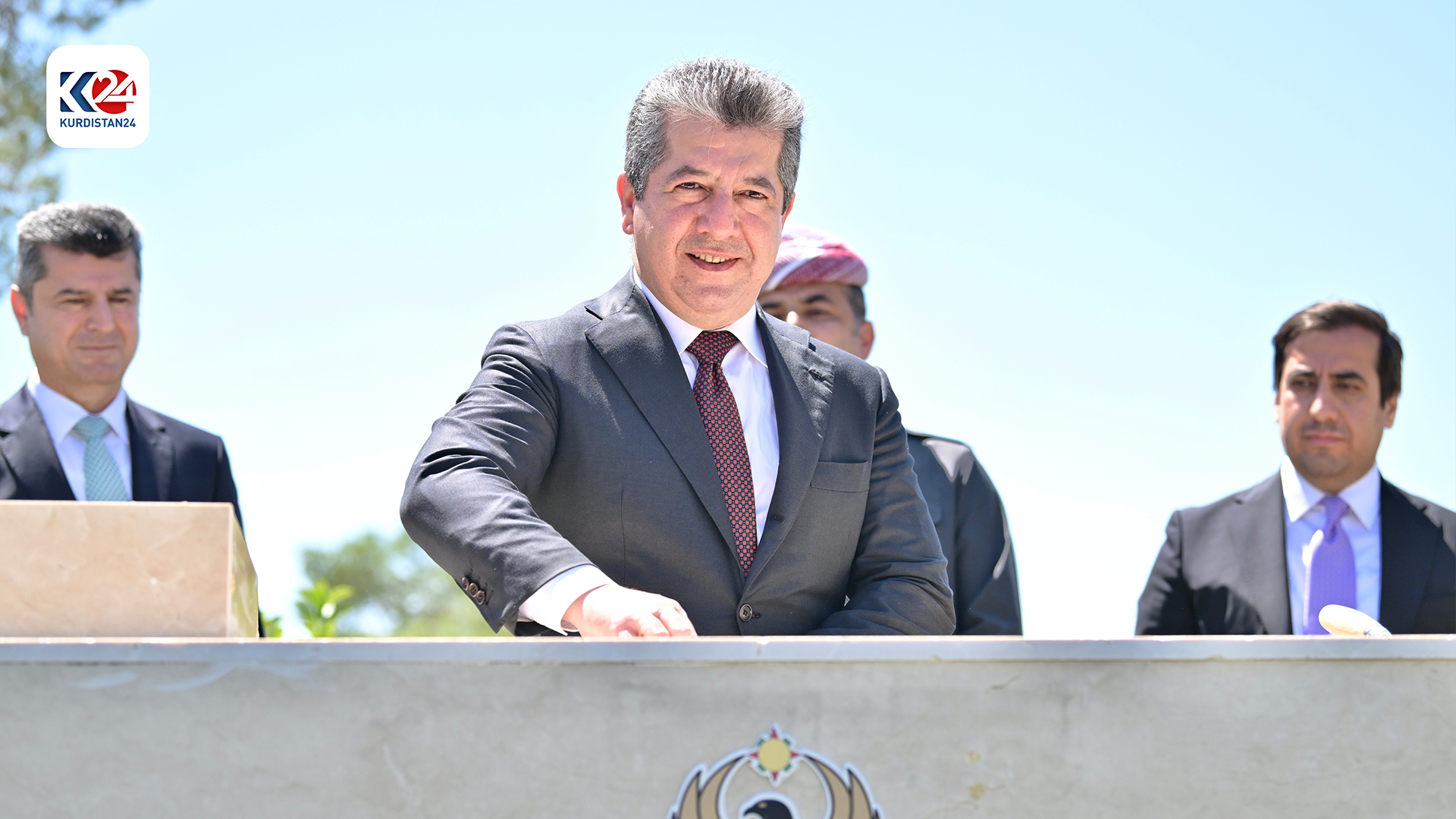 رئيس حكومة إقليم كوردستان يرسي حجر الاساس لمتنزهين في دهوك