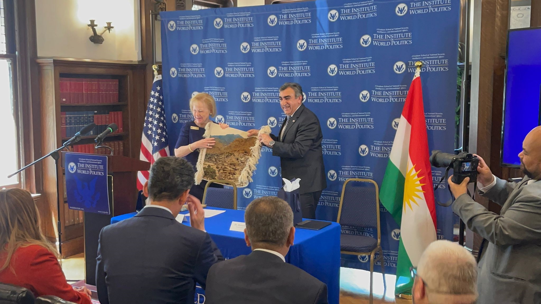 Duhok University to open diplomacy program with US institute assistance  