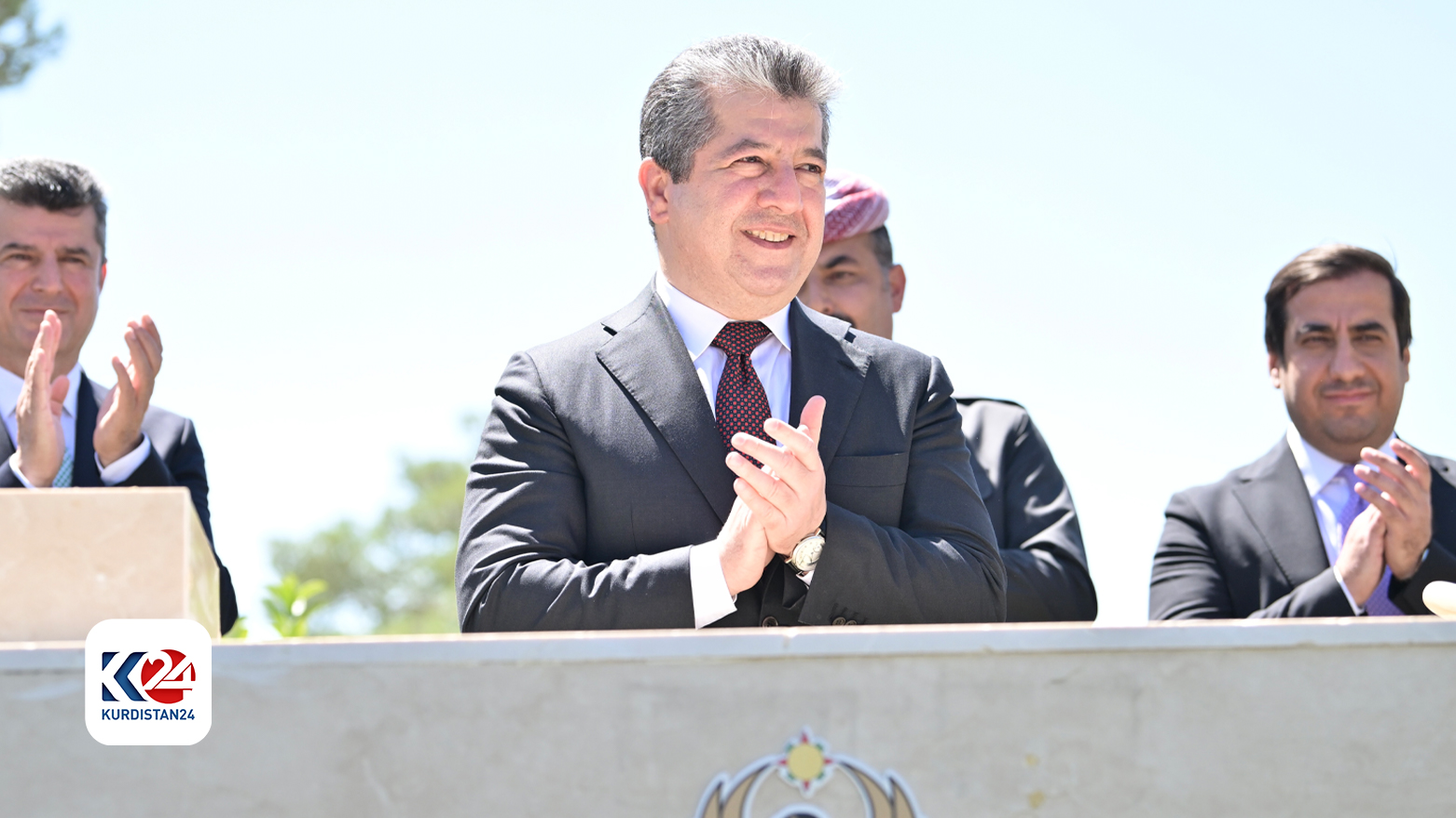 سەرۆکوەزیران مەسرور بارزانی لە کاتی دانانی بەردی بناغەی دوو پارکەکە لە دهۆک