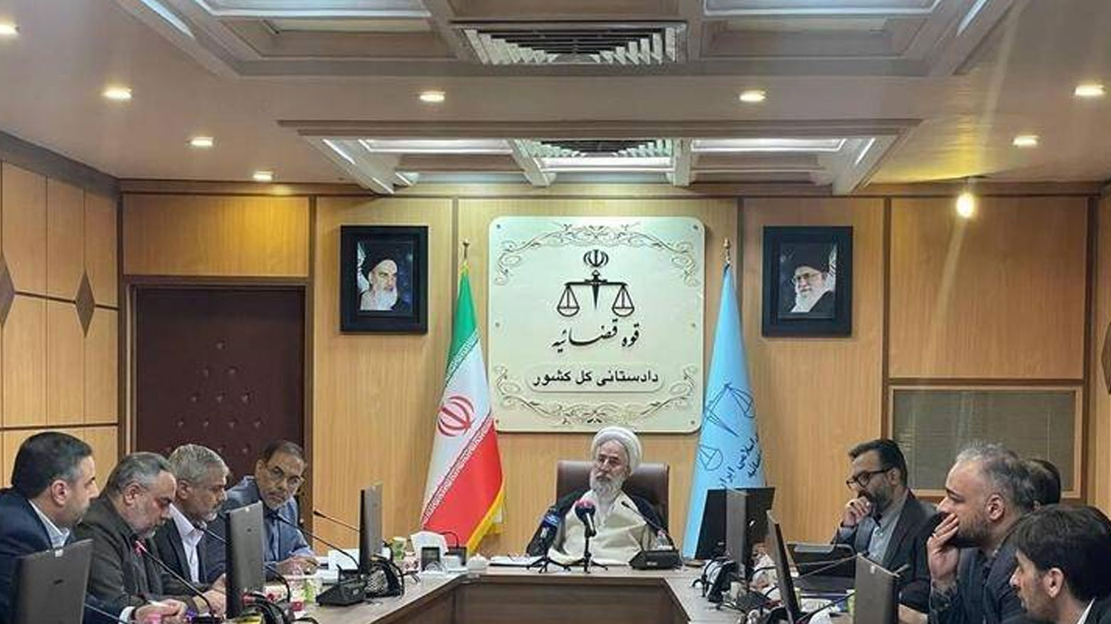 داواکاری گشتیی ئێران: هاوکاریی مێدیای بیانی بۆ هەڵبژاردن قەدەغەیە