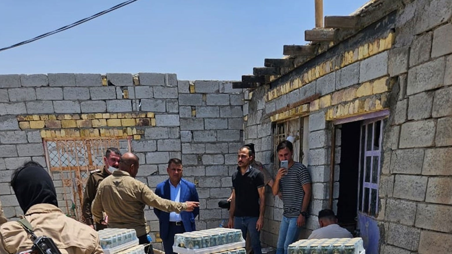 لە دیوانییە هەندێک خانووی زێدەڕۆیان ڕووخاند کە خواردنەوەی کحولییان تێدا دەفرۆشرا