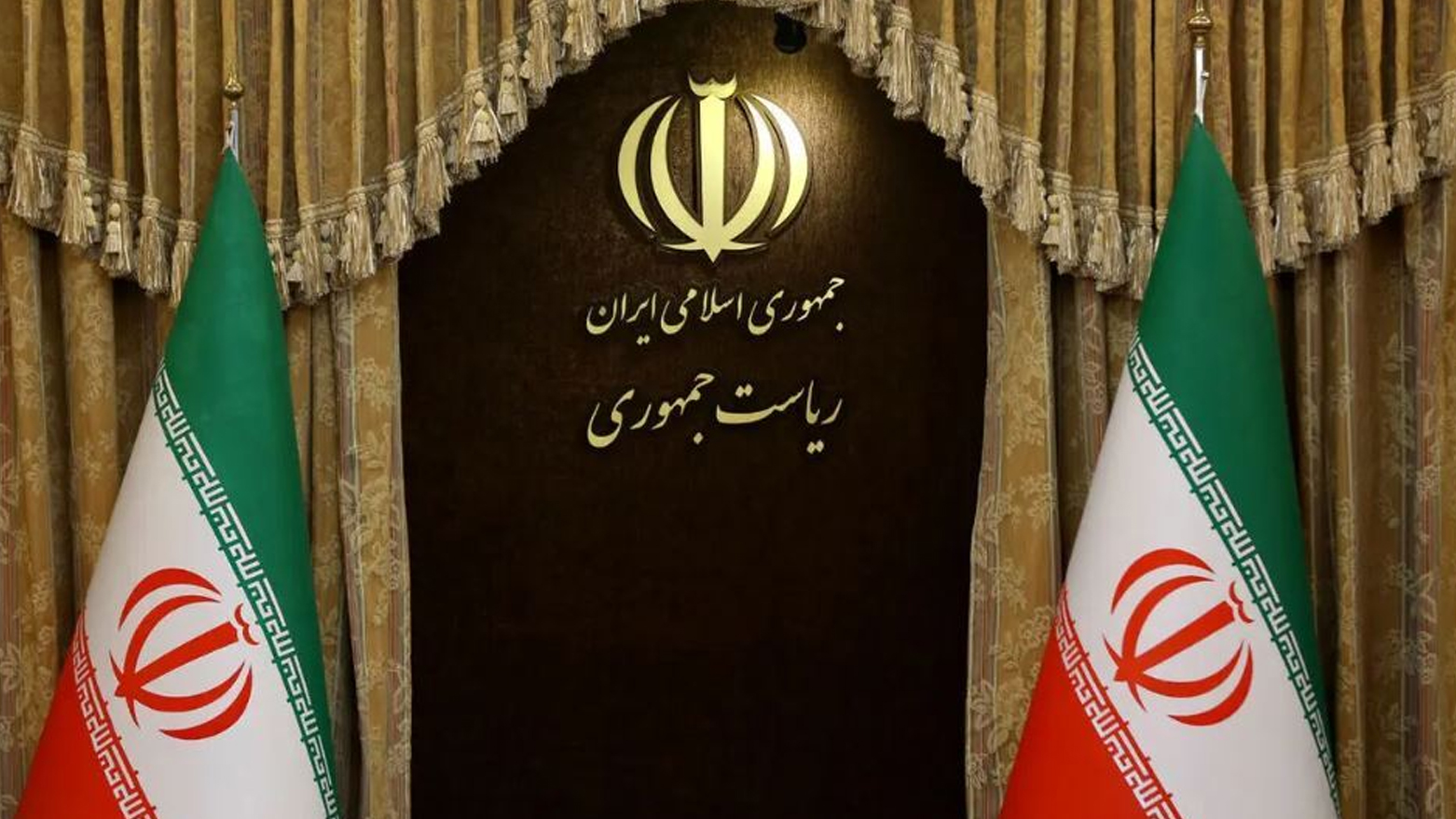 قەیرانی ئابووری باسی گەرمی بانگەشەی سەرۆکایەتیی کۆماری ئێرانە