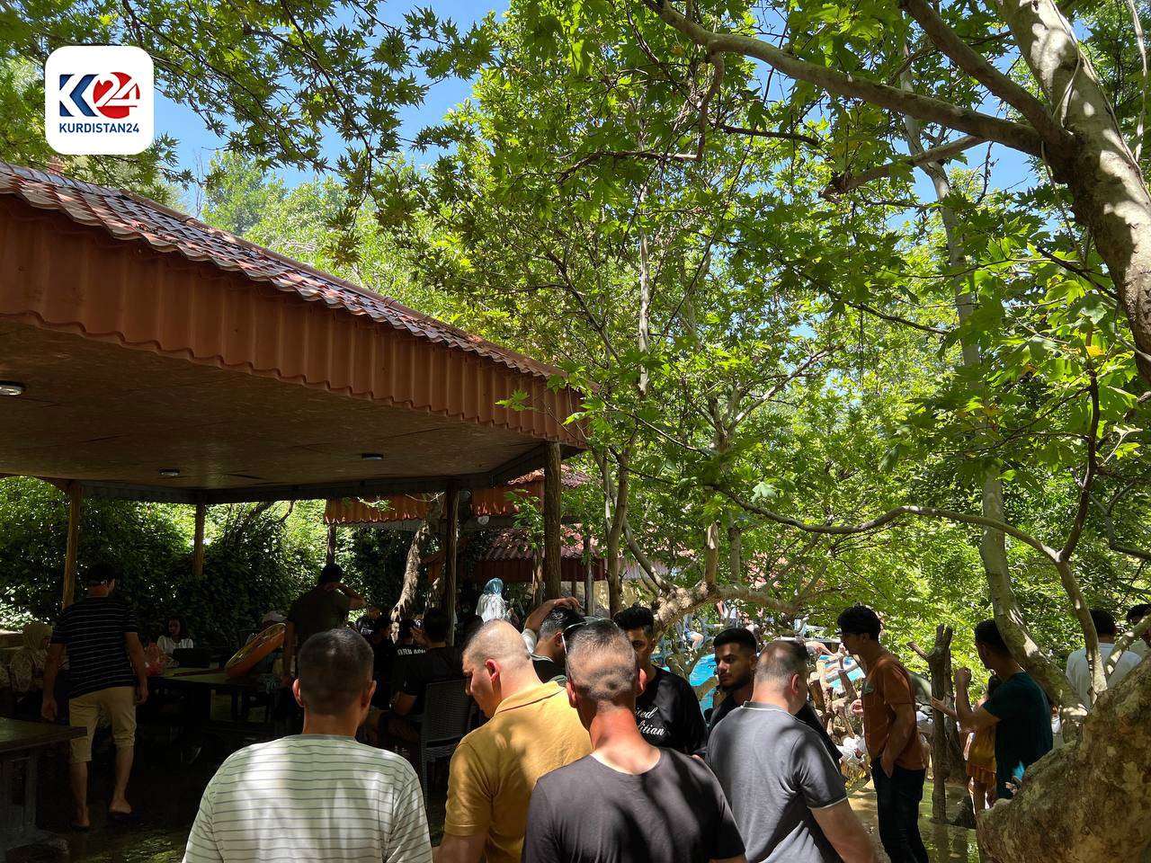 Turistler Duhok'un Aşawa tatil k&ouml;y&uuml;ne akın etti (FOTO: Heysem Zaw&ecirc;teyi)