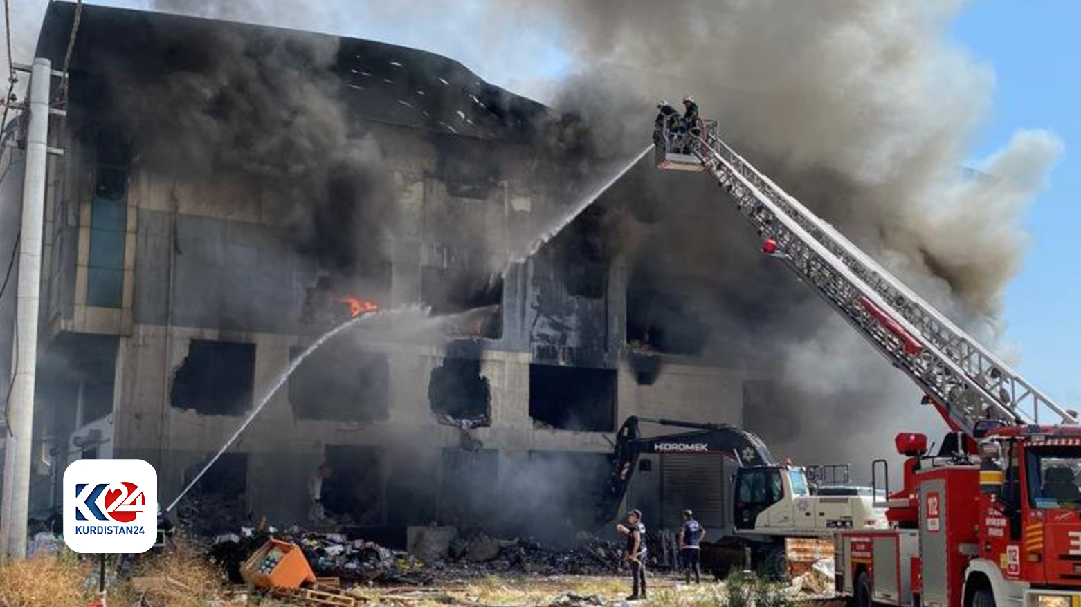 Aydın'da depo yangını 17 saat sonra söndürüldü