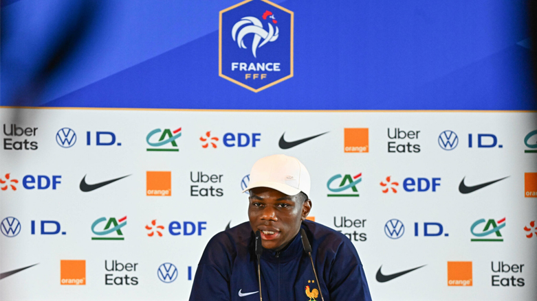 ئۆرێلین چوامینی یاریزانی هەڵبژاردەی فەرەنسا